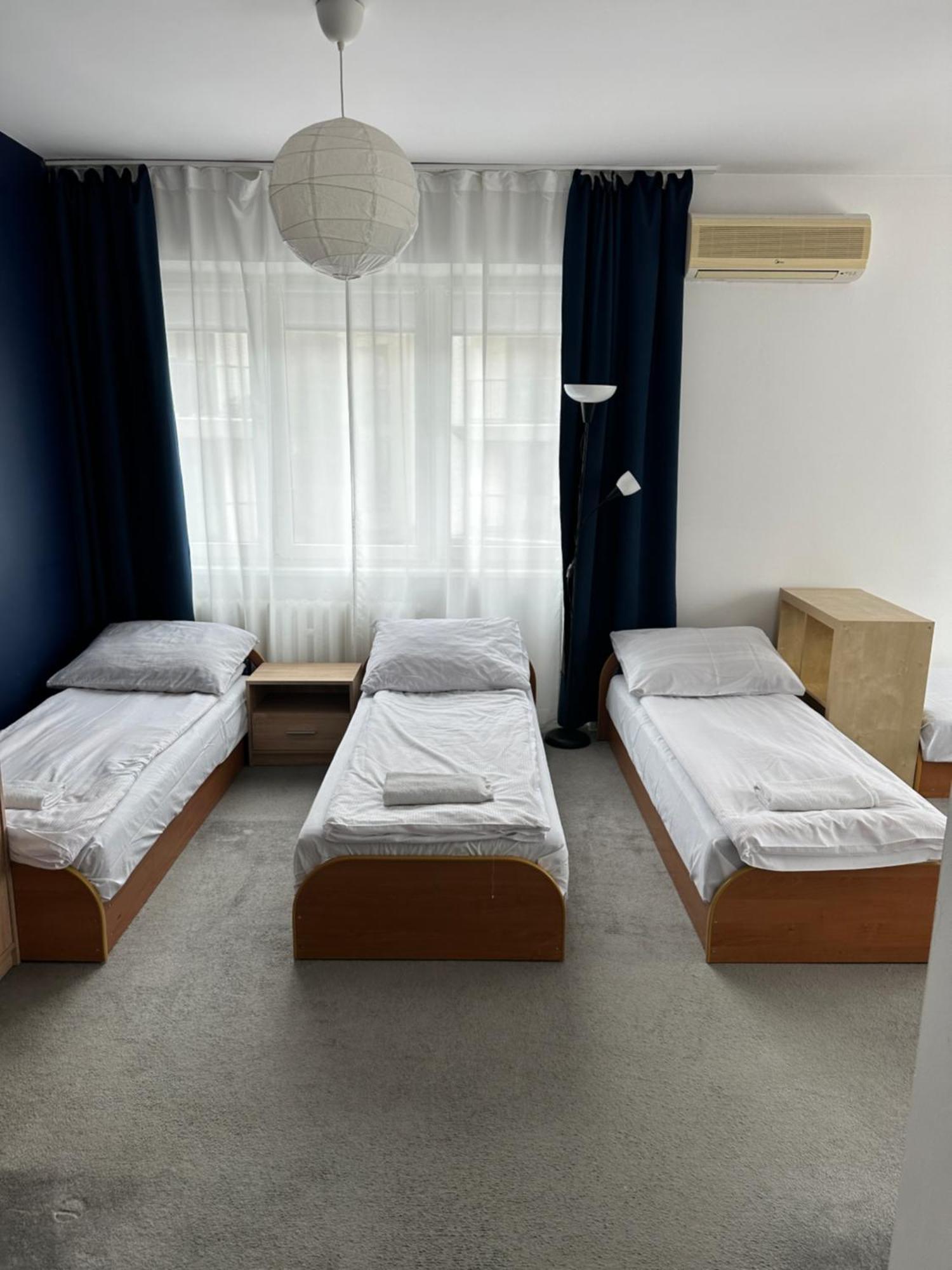 Hostel Demi クラクフ エクステリア 写真